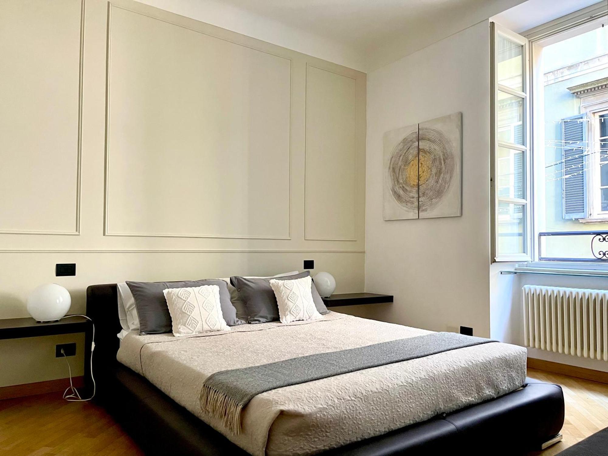 Charming Como - Apartment Downtown In The Pedestrian Area With 2 Double Bedrooms And 2 Complete Bathrooms A Spacious Living Room And Full Equipped Kitchen מראה חיצוני תמונה